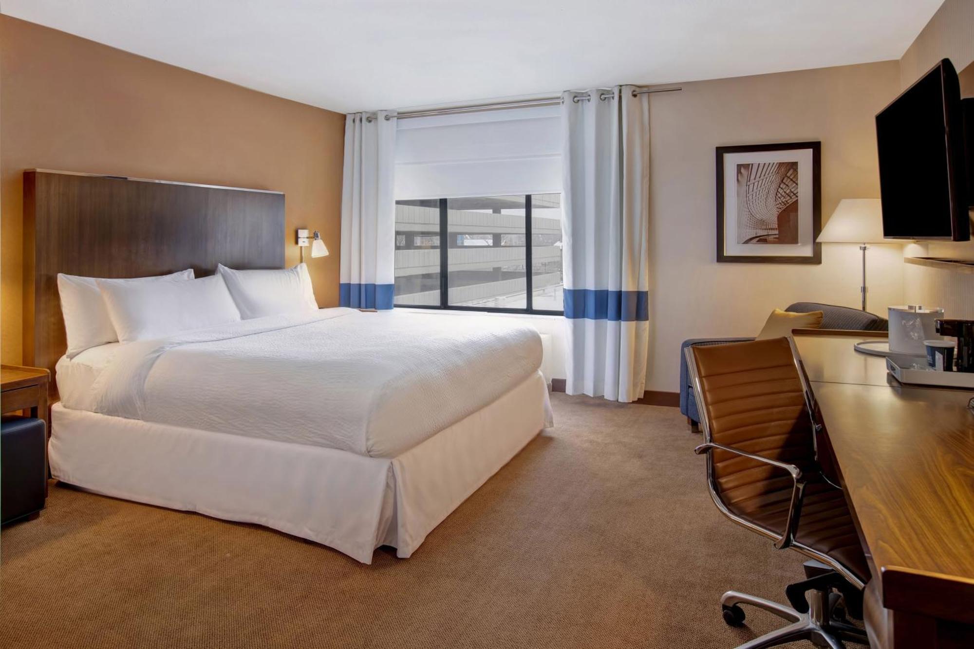 Four Points By Sheraton Peoria Exterior photo