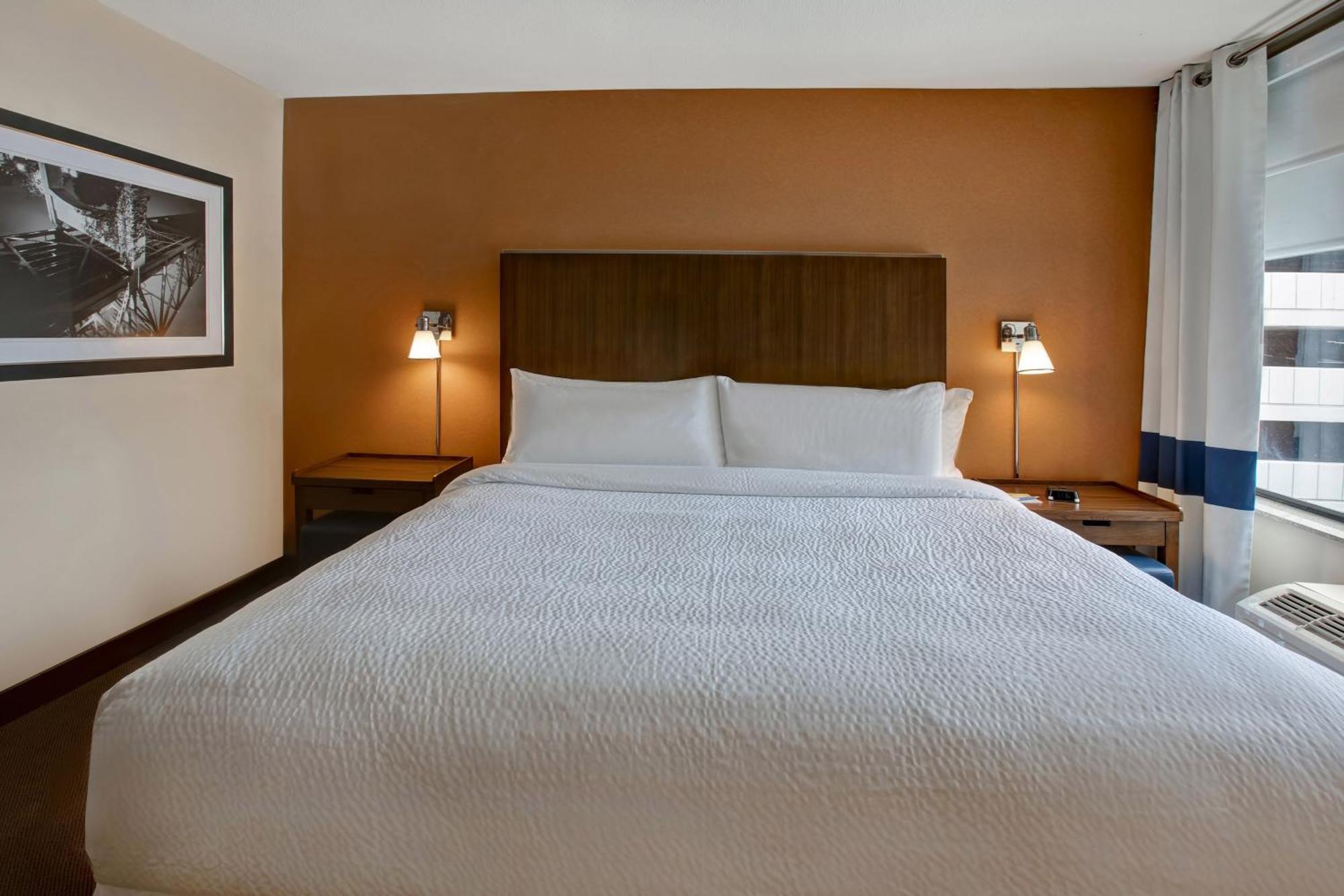Four Points By Sheraton Peoria Exterior photo